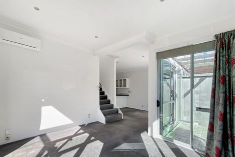 Photo of property in 11a Clearwater Cove, West Harbour, Auckland, 0618