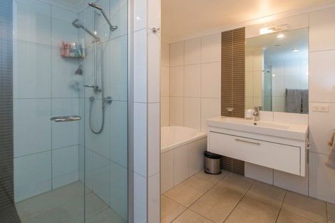 Photo of property in Bellagio Apartments, 10e/39 Taranaki Street, Te Aro, Wellington, 6011