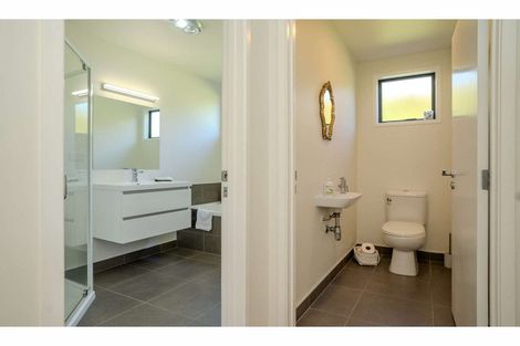 Photo of property in 11 Cochrane Drive, Kerikeri, 0230