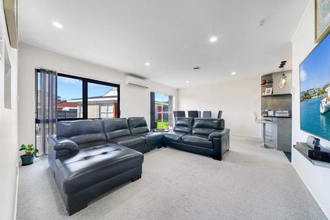 Photo of property in 1/57 Victoria Road, Papatoetoe, Auckland, 2025