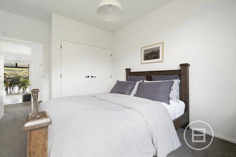 Photo of property in 52 Cunninghams Drive, Jacks Point, Queenstown, 9371