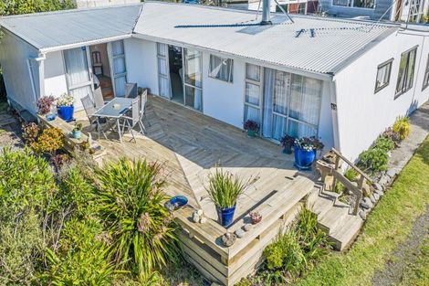 Photo of property in 32 Muapoko Street, Himatangi Beach, Foxton, 4891