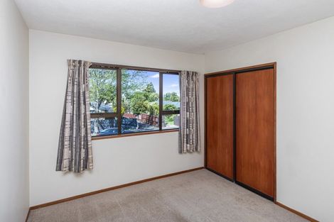 Photo of property in 15 Valerie Place, Redwood, Christchurch, 8051