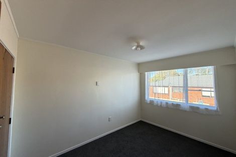 Photo of property in 2/62 Tiroroa Avenue, Te Atatu South, Auckland, 0610