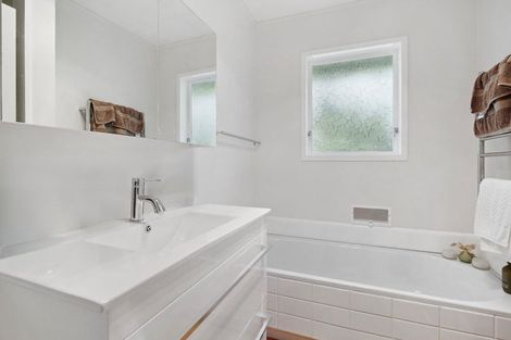 Photo of property in 28 Truro Road, Camborne, Porirua, 5026