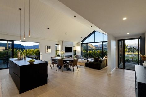Photo of property in Kawarau Heights, 79 Kawarau Heights Boulevard, Lake Hayes, Queenstown, 9304