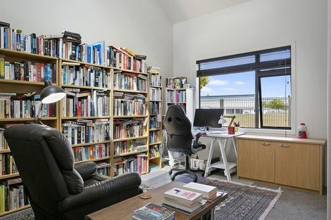 Photo of property in 19c Cooper Crescent, Cambridge, 3434