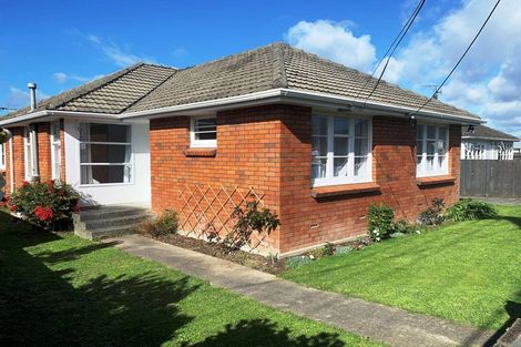 Photo of property in 2 Hazel Street, Ebdentown, Upper Hutt, 5018
