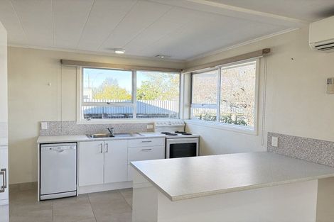 Photo of property in 1/606 Heretaunga Street East, Parkvale, Hastings, 4122