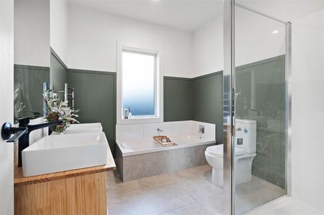 Photo of property in 10 Factory Road, Belfast, Christchurch, 8051