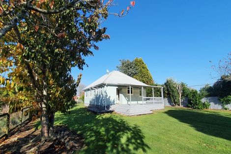 Photo of property in 14 Fookes Street, Waverley, 4510