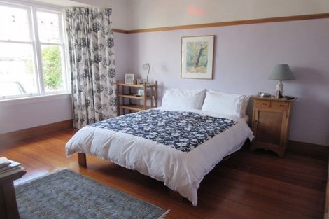 Photo of property in 48 Ferry Street, Seatoun, Wellington, 6022