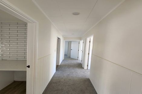 Photo of property in 82 Lynn Road, Bayview, Auckland, 0629