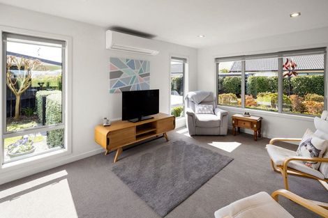 Photo of property in 34 Madison Street, Cambridge, 3434