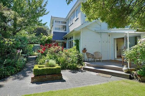 Photo of property in 34 Tui Street, Fendalton, Christchurch, 8041
