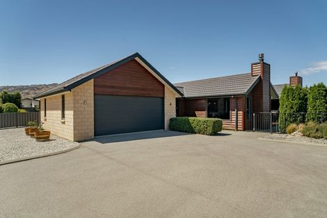 Photo of property in 12 Ethereal Crescent, Mount Pisa, Cromwell, 9383