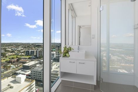 Photo of property in Sentinel Apartments, 1703/3 Northcroft Street, Takapuna, Auckland, 0622