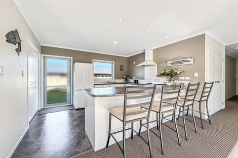 Photo of property in 53 Montgomery Crescent, Kinloch, Taupo, 3377