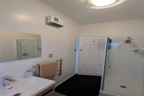 Photo of property in 8/71 Garden Road, Northland, Wellington, 6012