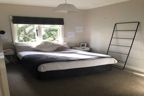 Photo of property in 33 Creswick Terrace, Northland, Wellington, 6012