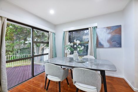Photo of property in 22 Chilcott Road, Henderson, Auckland, 0612