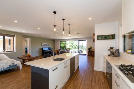 Photo of property in 690 Swamp Road, Puketapu, Napier, 4183