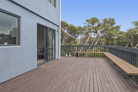 Photo of property in 2/18 Sailmaker Close, Whitby, Porirua, 5024