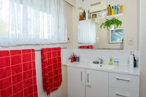 Photo of property in 74 Folkestone Drive, Flaxmere, Hastings, 4120