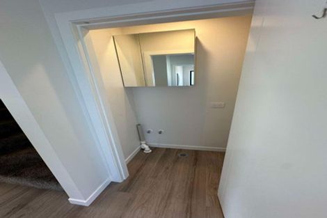 Photo of property in 36a Oxford Crescent, Ebdentown, Upper Hutt, 5018