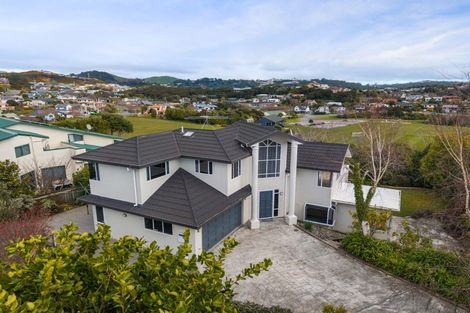 Photo of property in 40 Samwell Drive, Whitby, Porirua, 5024