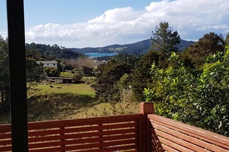 Photo of property in 3 Oakura Road, Oakura, Hikurangi, 0184