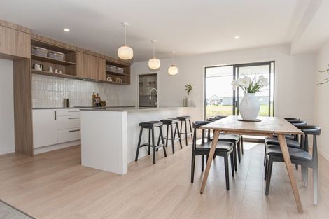 Photo of property in 2/130 Richmond Street, Petone, Lower Hutt, 5012