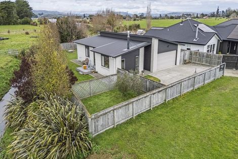 Photo of property in 42 Feist Street, Carterton, 5713