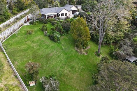 Photo of property in 1127 Whangaparaoa Road, Tindalls Beach, Whangaparaoa, 0930