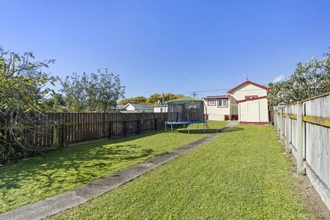 Photo of property in 145 Cambridge Street, Levin, 5510