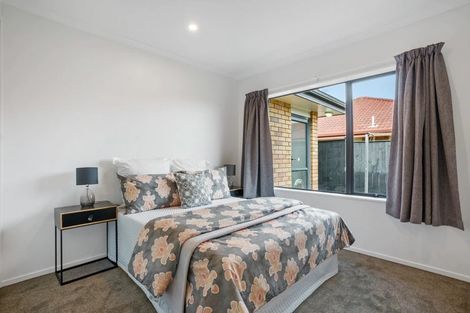 Photo of property in 34 Sandwick Drive, Weymouth, Auckland, 2103