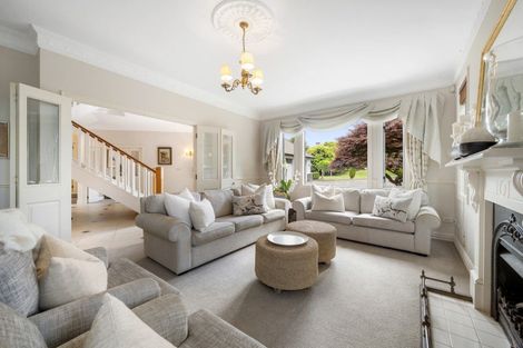 Photo of property in 33 Seymour Road, Mellons Bay, Auckland, 2014