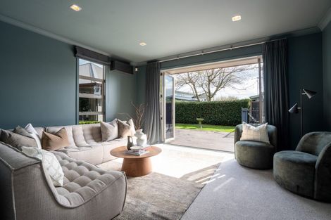 Photo of property in 5 Cooper Crescent, Cambridge, 3434