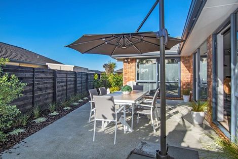 Photo of property in 50 Ocean View Rise, Ruakaka, 0116