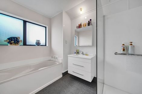 Photo of property in 6a Milmoe Street, Hawera, 4610