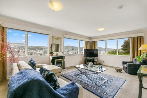 Photo of property in Landscape Apartments, 123-125 Austin Street, Mount Victoria, Wellington, 6011