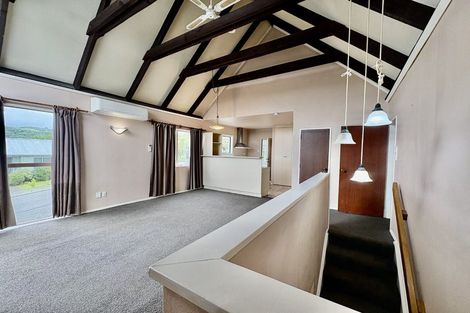 Photo of property in 104a Allington Road, Karori, Wellington, 6012