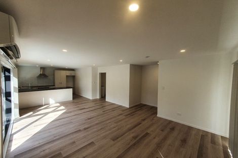 Photo of property in 12 Grandifolia Road, Takanini, 2110