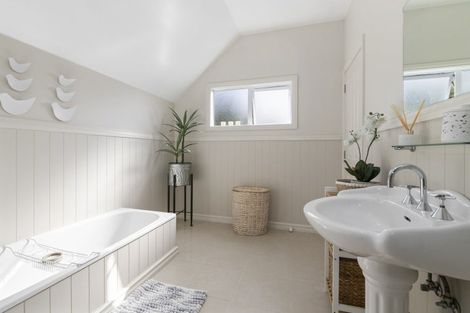 Photo of property in 173 Pinchgut Road, Kaukapakapa, 0873