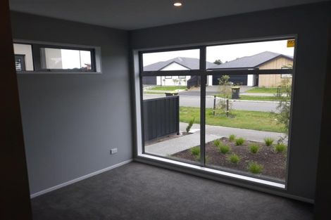 Photo of property in 62 Manakura Street, Russley, Christchurch, 8042