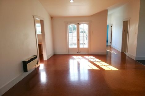 Photo of property in 3 Wattle Street, New Lynn, Auckland, 0600