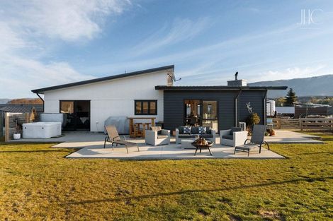 Photo of property in 15 Arion Court, Mount Pisa, Cromwell, 9383