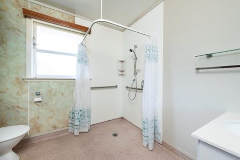 Photo of property in 2/566 Maunganui Road, Mount Maunganui, 3116