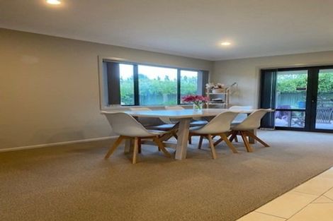 Photo of property in 15 Delta Mews Place, Clive, 4102