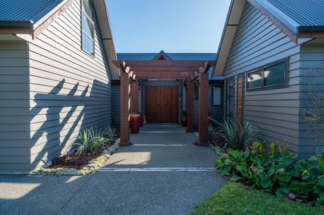 Photo of property in 3 Chestnut Grove, Acacia Bay, Taupo, 3385